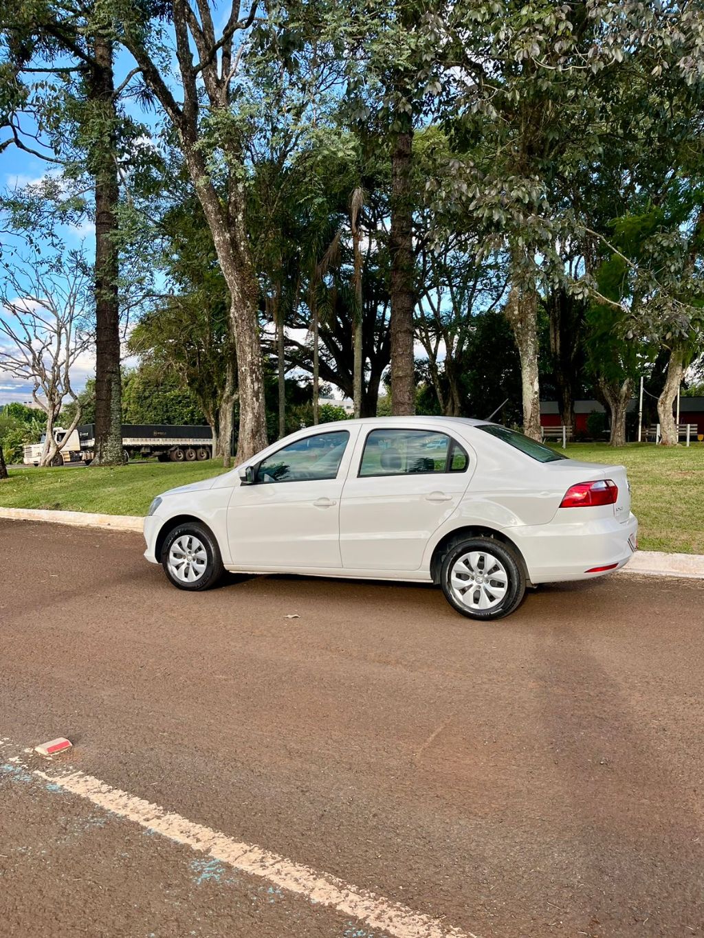 VOYAGE 1.6 ANO 2015 COMPLETO - foto 2